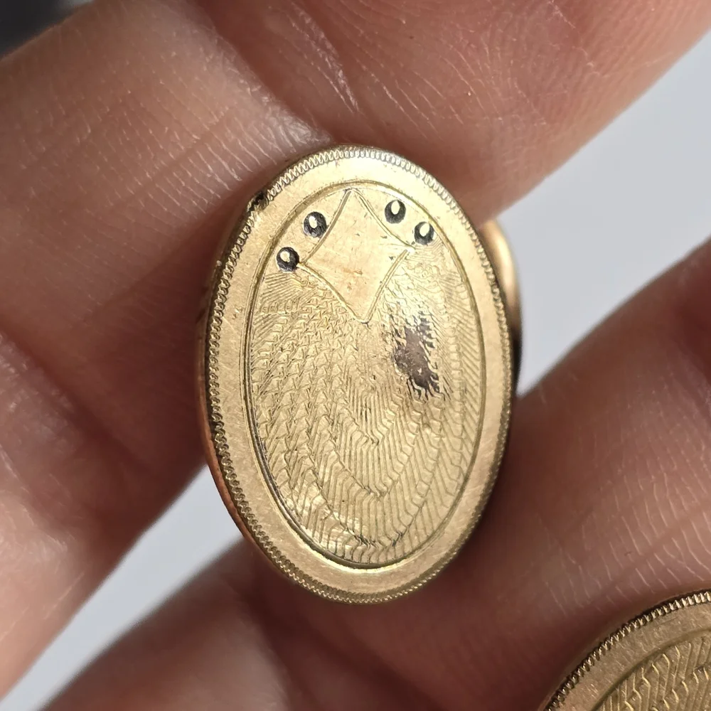 Vintage cuff links gold tone oval shield engraved edwardian art deco style
